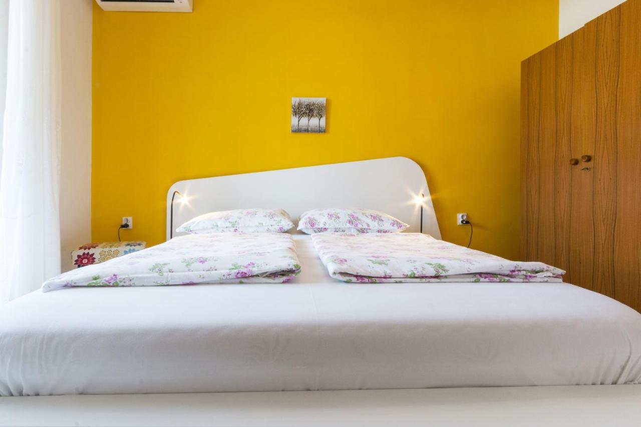 Guest House Marica روفينج المظهر الخارجي الصورة