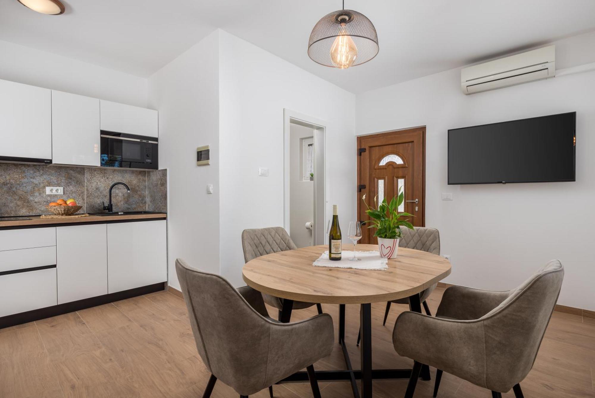 Guest House Marica روفينج المظهر الخارجي الصورة