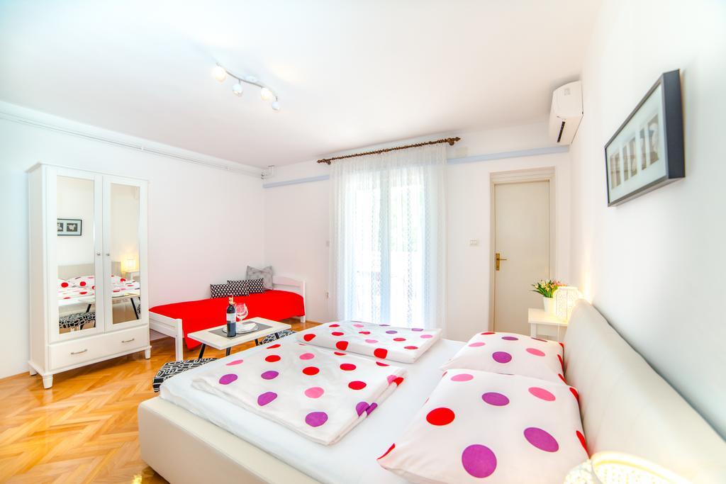 Guest House Marica روفينج المظهر الخارجي الصورة