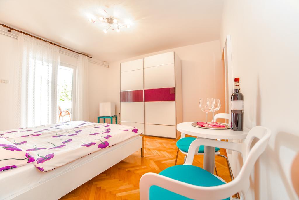 Guest House Marica روفينج المظهر الخارجي الصورة